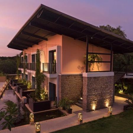 East India House Hotel Gorai Exterior photo