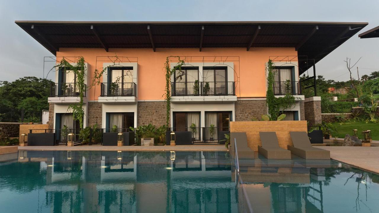 East India House Hotel Gorai Exterior photo